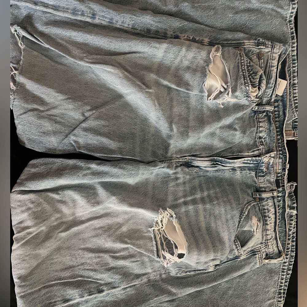 American eagle 90s style white wash jeans